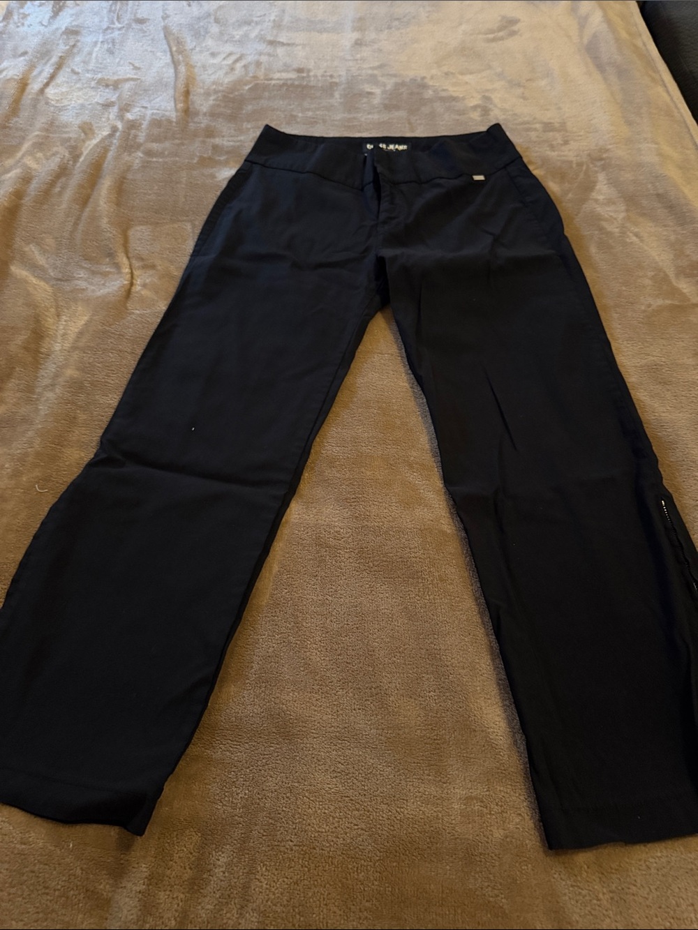 Guess Black Ankle Cropped Women's Pants